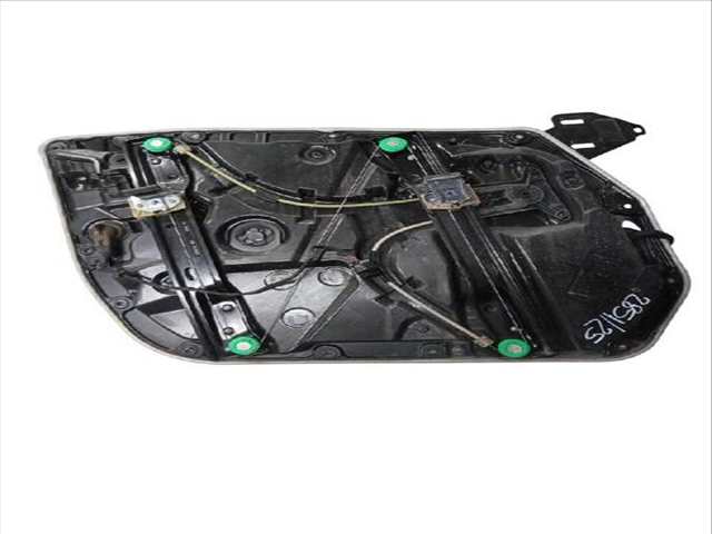 Foto 2ª: Elevalunas Eléctrico Delantero Derecho Mercedes Clase C 160 C 220 BLUETEC - D 205.002 205.004) 170CV (2013)