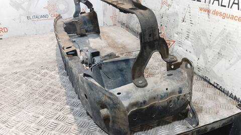 Foto 2ª: Refuerzo Paragolpes Delantero Ford Focus AMBIENTE D) BERLINA 116CV 85KW [KKDA] (2006)