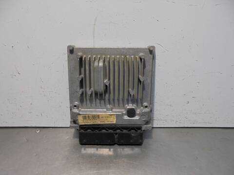Foto 2ª: Centralita Motor ECU Mercedes Clase C 160 CLA 220 CDI 117.303) 177CV 130KW [651930] (2015)