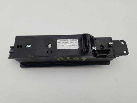 Foto 2ª: Botonera Elevalunas Mercedes Sprinter 310/311/313/314/316 CDI 906.631/633/635/637) 114CV 84KW CAJA CERRADA [651955] (2016)