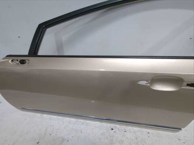 Foto 3ª: Puerta Delantera Izquierda Kia Carens 2.0 CRDI 140 140CV 103KW [D4EA] (2007)