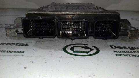 Foto 2ª: Centralita Motor ECU Renault Megane 101CV 74KW FAMILIAR II FAMILIAR [K9K P7] (2006)