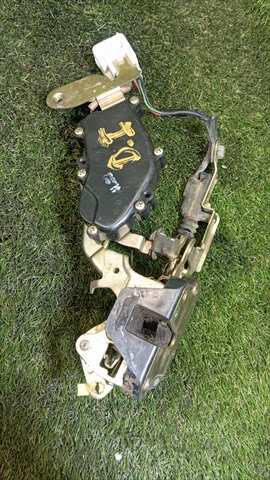 Foto 3ª: Cerradura Puerta Delantera Izquierda Toyota 4 Runner 3.0 T DIESEL (1993)