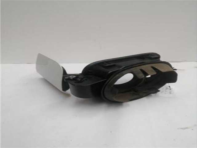 Foto 3ª: Tapa Exterior Combustible Bmw Serie 5 518 3.0 530D M SPORT [3 0 LTR. - 195 KW 24V TD] BERLINA 265CV