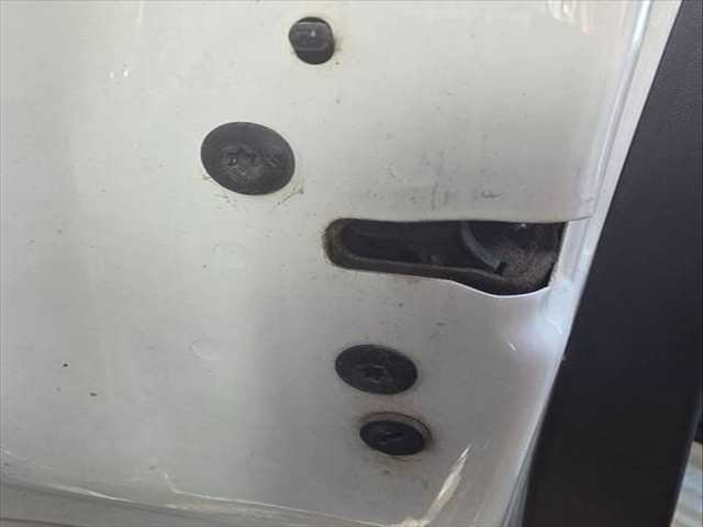 Cerradura Puerta Trasera Izquierda Peugeot 208 STYLE 82CV 60KW