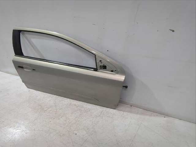 Foto 3ª: Puerta Delantera Derecha Opel Astra 1.7 CDTI L69) 101CV [Z 17 DTH] (2007)