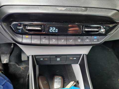 Foto 1ª: Mando Calefacción A. A. Hyundai i20 KLASS 100CV 74KW [G3LE] (2021)