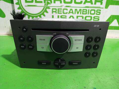 Foto 2ª: Sistema Audio Radio CD Opel Astra ESSENTIA BERLINA 90CV 66KW [Z14XEP] (2006)