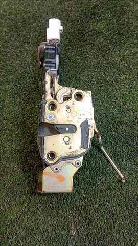 Cerradura Puerta Trasera Izquierda Toyota 4 Runner 3.0 T DIESEL