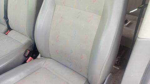 Foto 4ª: Asiento Delantero Izquierdo Volkswagen Transporter 2.5 TDI 130CV 96KW [AXD,BNZ] (2022)