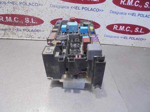Foto 4ª: Caja Reles Fusibles Toyota Land Cruiser 3.0 D-4D GX 166CV 122KW [1KD] (2005)