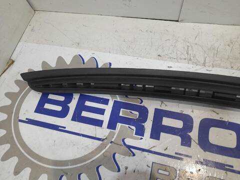 Foto 2ª: Rejilla Delantera Citroen Jumper 2.2 E-HDI FAP CAT 131CV [D/ 4H03] (2014)