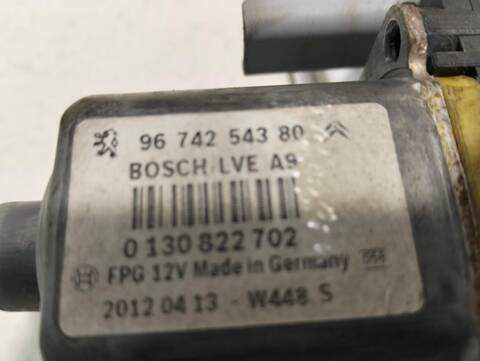 Foto 3ª: Elevalunas Eléctrico Delantero Derecho Peugeot 208 ACCESS 1 HDI FAP 68CV [8HR] (2012)