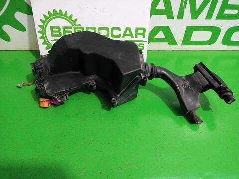 Caja Reles Fusibles Audi A6 2.4 177CV