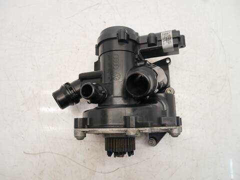 Bomba de Agua Volkswagen Golf 320 CV 235KW