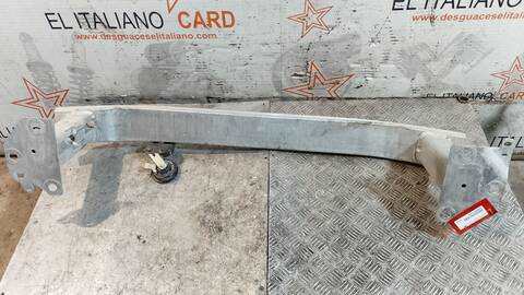 Foto 4ª: Refuerzo Paragolpes Delantero Renault Clio ZEN 89CV 66KW [H4B A4] (2015)