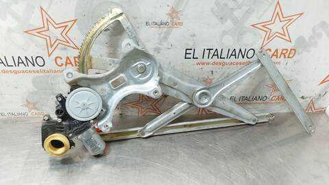 Foto 3ª: Elevalunas Manual Trasero Izquierdo Toyota Corolla 1.8 LUNA 129CV 95KW [1ZZ-FE] (2005)