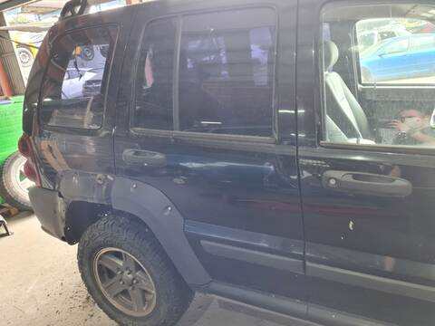 Foto 1ª: Puerta Trasera Derecha Jeep Cherokee 2.8 CRD LIMITED 150CV 110KW [VM31C] (2005)
