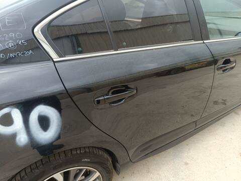Puerta Trasera Derecha Toyota Avensis EXECUTIVE 143CV 105KW