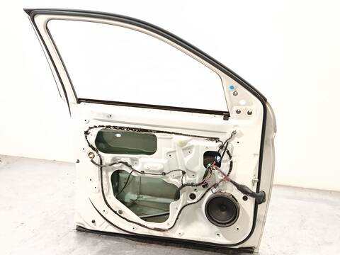 Foto 4ª: Puerta Delantera Izquierda Mitsubishi Outlander 2.0 HYBRID 4WD GG2W) 121CV 89KW [4B11] (2013)