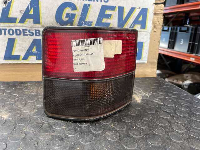Piloto Trasero Izquierdo Renault 21 2.0 FAMILIAR