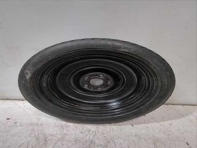 Neumatico Toyota Auris 1.33 DUAL-VVTI NRE150_) 101CV