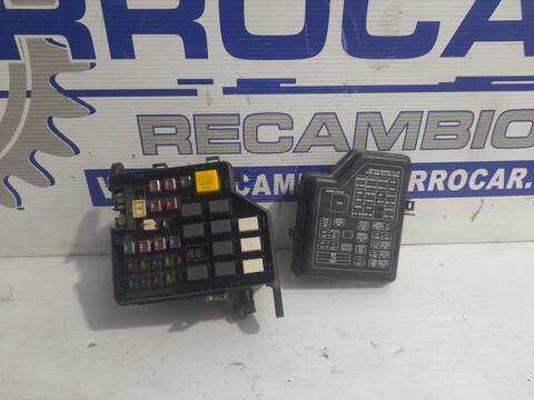 Caja Reles Fusibles Hyundai Santa Fe 2.0 CRDI CAT 113CV 83KW