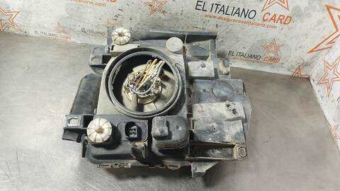 Foto 4ª: Faro Izquierdo Volkswagen Transporter COMBI 88CV 65KW FURGONETA [AJT] (2001)