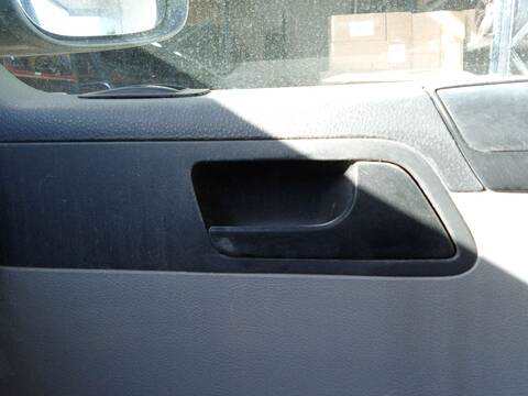 Maneta Interior Delantera Derecha Volkswagen Multivan 2.0 TDI 140CV 103KW