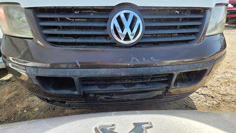 Foto 1ª: Paragolpes Delantero Volkswagen Transporter 2.0 D T5 140CV 103KW FURGON COMBI 7H) BRS (2009)