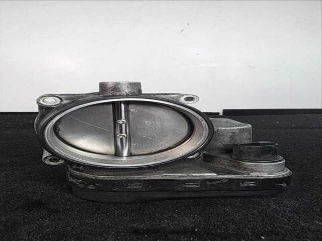 Foto 3ª: Caja Mariposa Bmw X5 3.0D 218CV 160KW (2005)