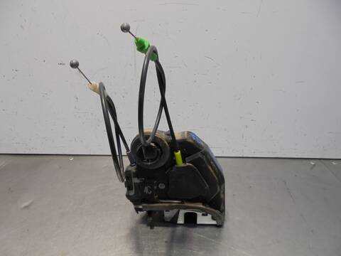 Foto 3ª: Cerradura Puerta Trasera Derecha Toyota Auris ACTIVE 90CV 66KW [1ND] (2015)