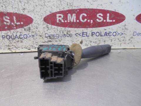 Foto 4ª: Mando Multifuncion Peugeot 206 XR BERLINA 69CV 51KW [WJY] (2001)
