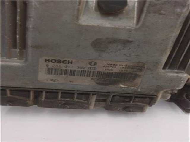 Foto 3ª: Centralita Motor ECU Renault Megane 1.9 BUSINESS [1 9 LTR. - 66 KW TD] BERLINA 90CV II BERLINA 5P 10.2002 )