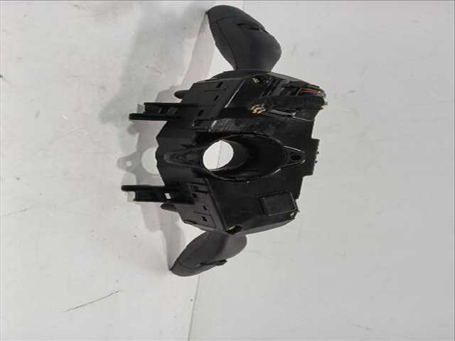 Foto 3ª: Mando Multifuncion Kia Ceed 1.0 T-GDI 120CV [G3LC G3LE] (2018)