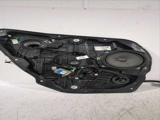Foto 2ª: Elevalunas Manual Trasero Izquierdo Kia Ceed 1.0 T-GDI 120CV 88KW CD) [G3LC,G3LE] (2022)