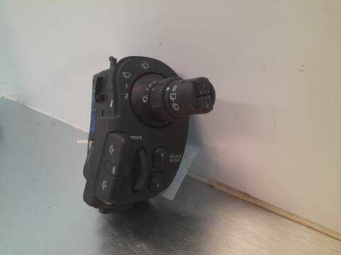 Foto 3ª: Mando Multifuncion Renault Clio 20 ANIVERSARIO 86CV 63KW [K9K T7] (2010)