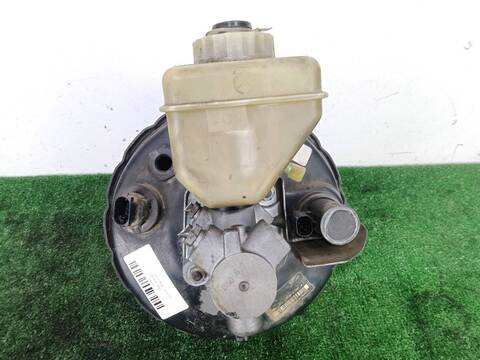 Foto 3ª: Servofreno Mercedes Clase ML 270 CDI 163.113) 163CV 120KW CLASE M W163) [612.963] (2004)