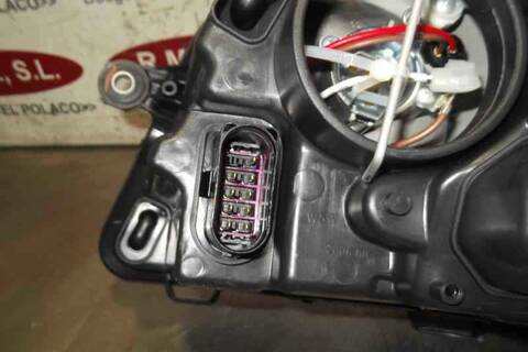 Foto 3ª: Faro Derecho Volkswagen Polo 1.4 16V 75CV 55KW (2005)