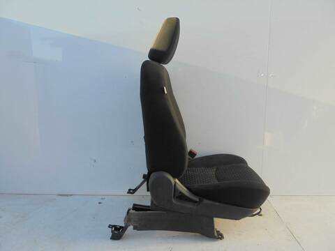 Foto 2ª: Asiento Delantero Derecho Mitsubishi ASX CHALLENGE 2WD 117CV 86KW [4A92] (2010)