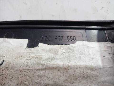 Foto 3ª: Caja Reles Fusibles Seat Ibiza 1.4 16V 75CV [BBY] (2001)