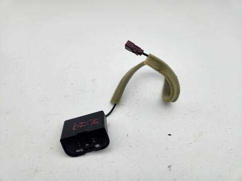 Foto 3ª: Antena Renault Clio EQUILIBRE 100CV 74KW [K9K876] (2023)