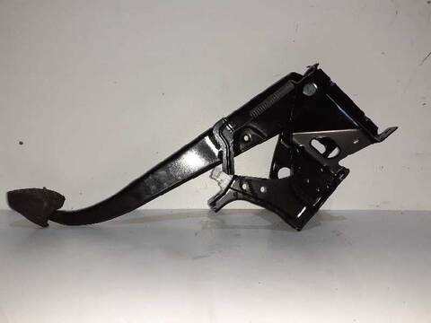 Foto 2ª: Pedal Freno Mercedes Clase V 200 136CV 100KW