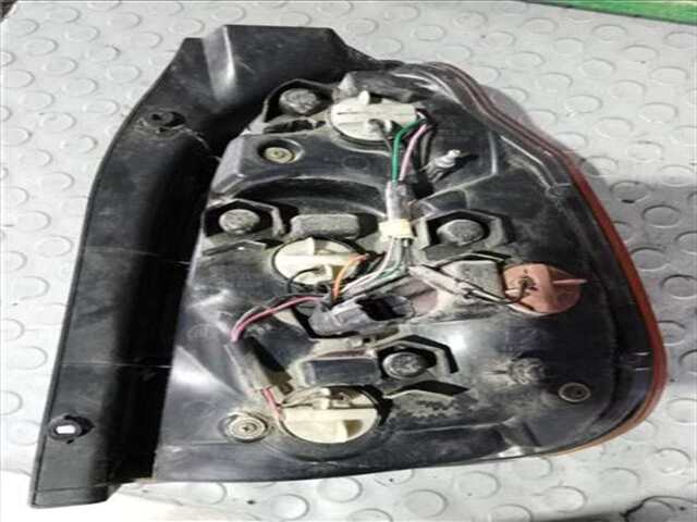Foto 2ª: Piloto Trasero Izquierdo Hyundai Terracan 2.9 CRDI 4WD [J3]
