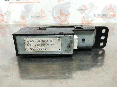 Foto 2ª: Sistema Audio Radio CD Toyota Avensis 2.0 D4-D EXECUTIVE SEDAN 4-PTAS) BERLINA 116CV 85KW [1CDFTV] (2003)