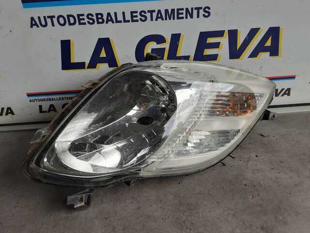 Faro Derecho Toyota Yaris 1.0 12V 69CV 0CV