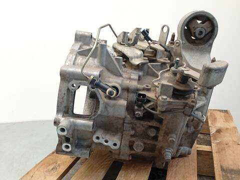 Foto 2ª: Caja Cambios Mitsubishi Grandis 2.0 DI-D NA8W) 136CV 100KW [BSY] (2005)
