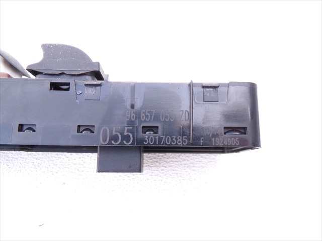 Foto 3ª: Botonera Elevalunas Citroen C4 1.6 HDI 2010-2018 [9H06] (2014)