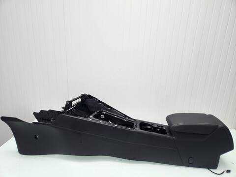 Foto 1ª: Consola Central Volkswagen Golf STYLE 115CV [DXDE] (2024)