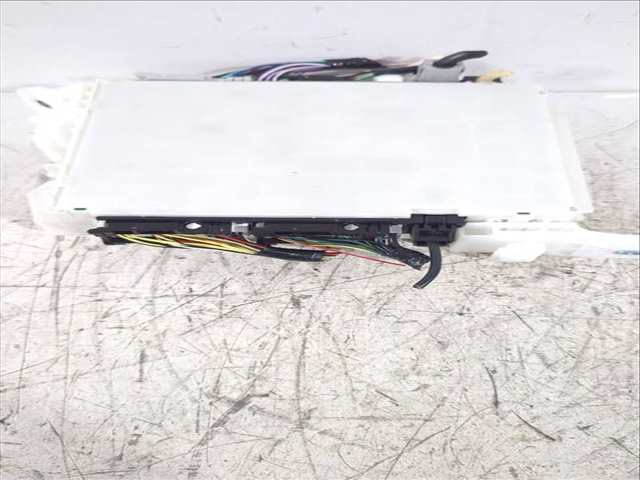 Caja Reles Fusibles Toyota Yaris 1.5 HYBRID MXPH11) 92CV 68KW